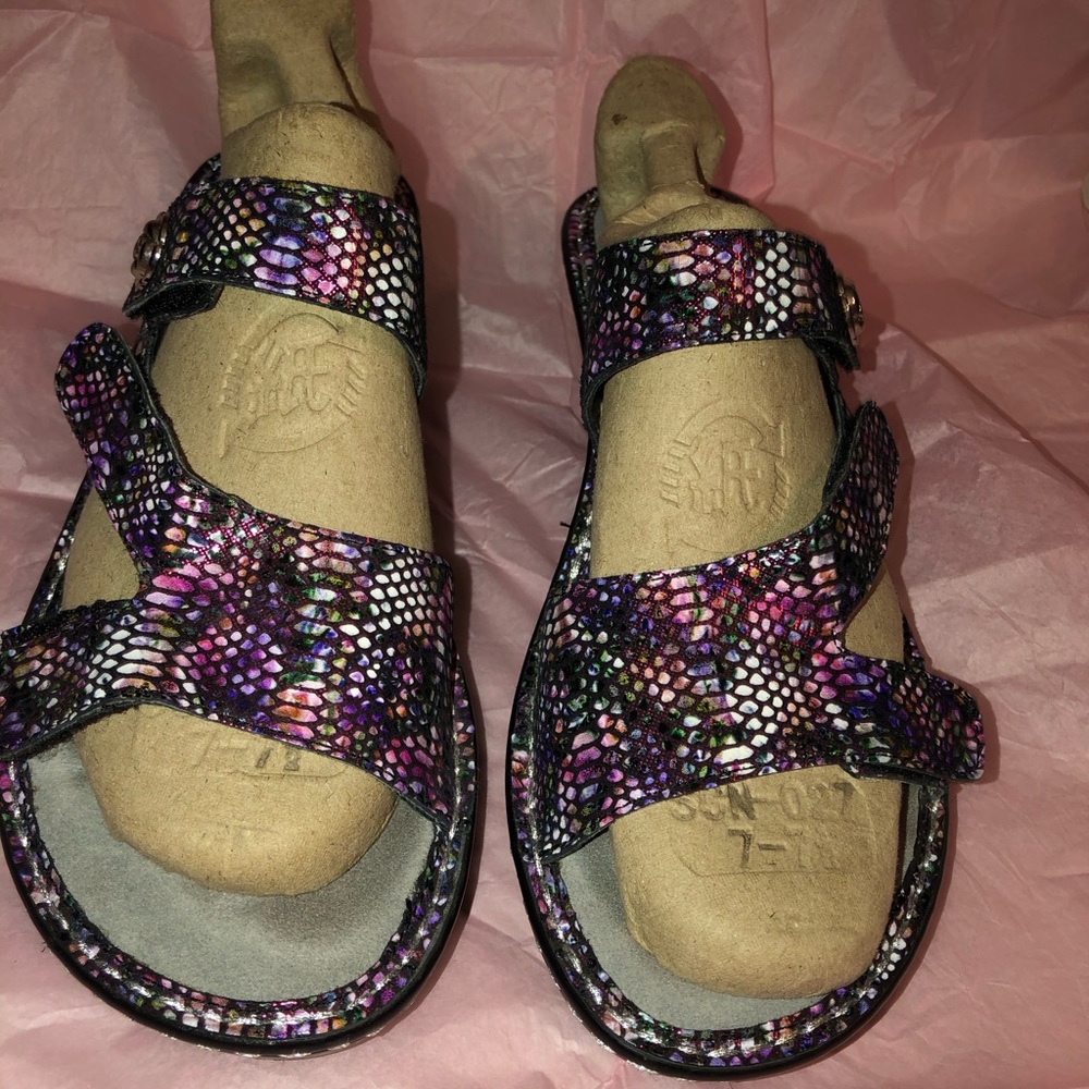 ALEGRIA Loti Funtastic Purple Shimmer  Platform 37